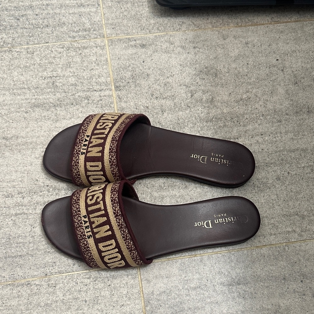 Dior DWAY Women's Maroon Slide Sandals - Picture 3 of 7